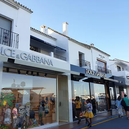 Banus Garden Apartmán *